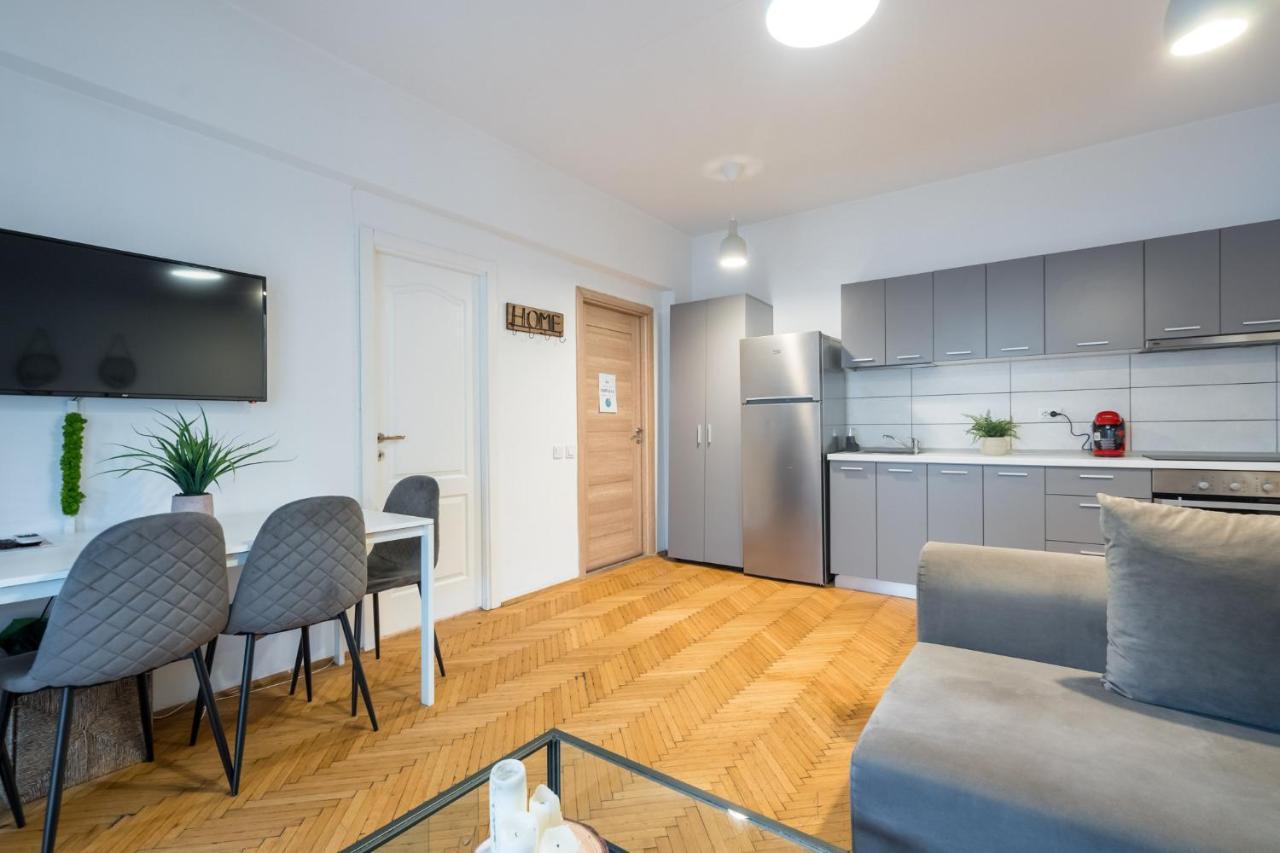 בוקרשט Aonia 2Bdr Apartment - P-Ta Romana View מראה חיצוני תמונה