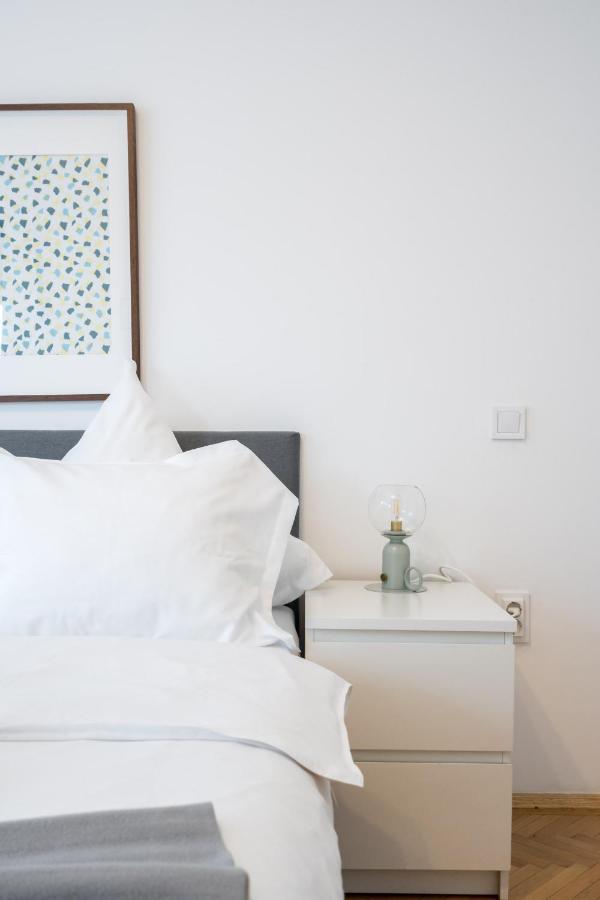 בוקרשט Aonia 2Bdr Apartment - P-Ta Romana View מראה חיצוני תמונה