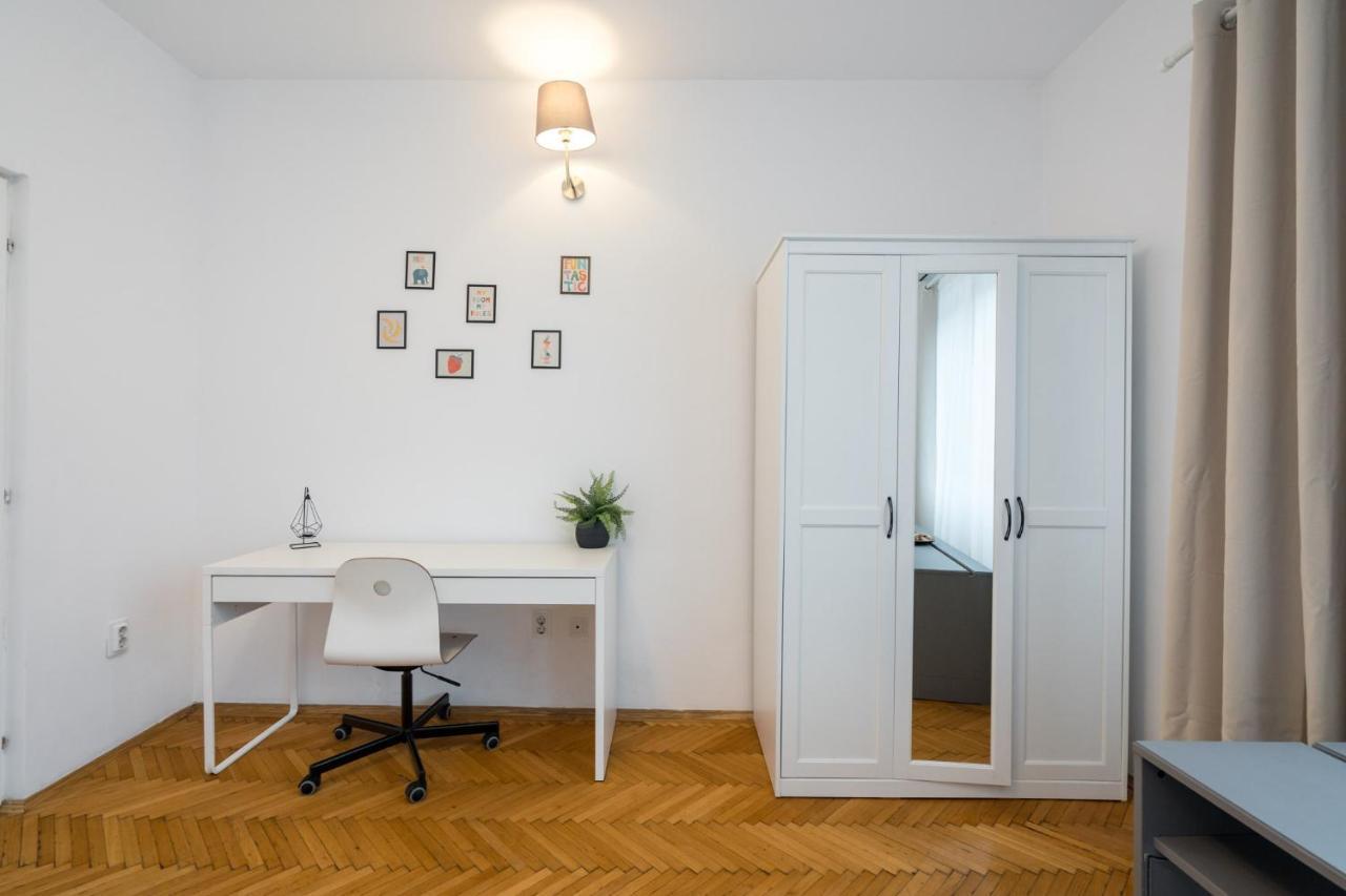 בוקרשט Aonia 2Bdr Apartment - P-Ta Romana View מראה חיצוני תמונה